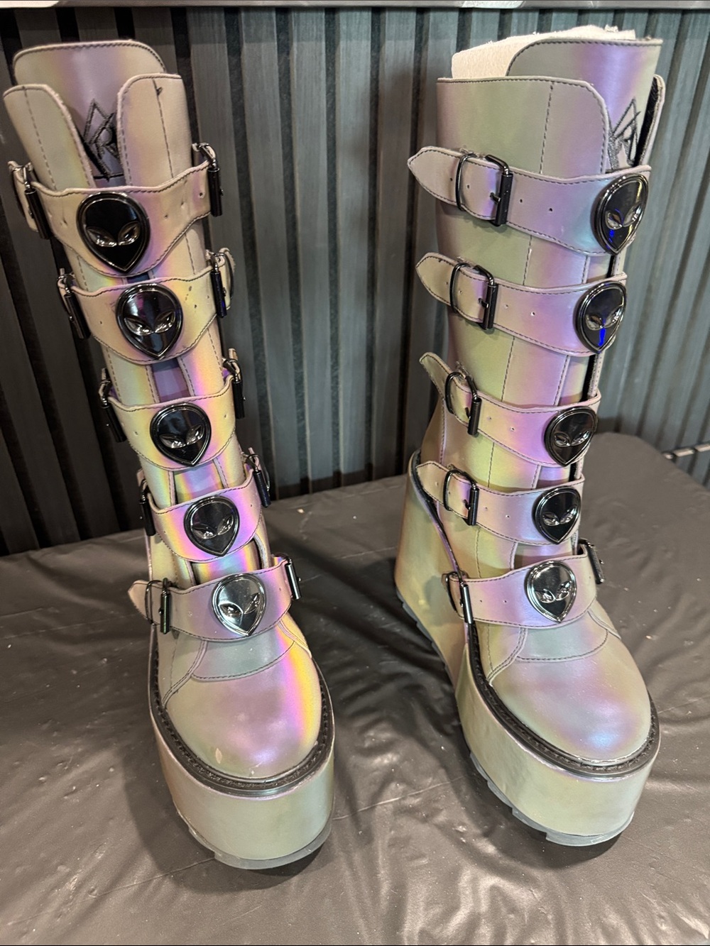 YRU flash reflective Platform Alien design Buckle Boots